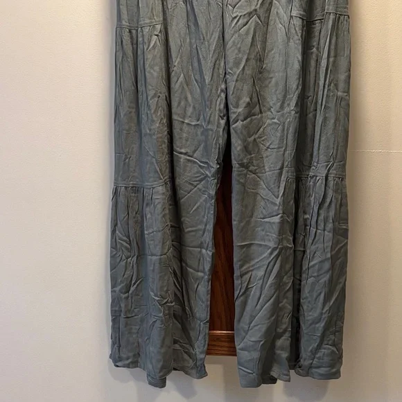 NWT Lux Sage Green (Sage color) Apparel - size XL - Picture 8 of 15